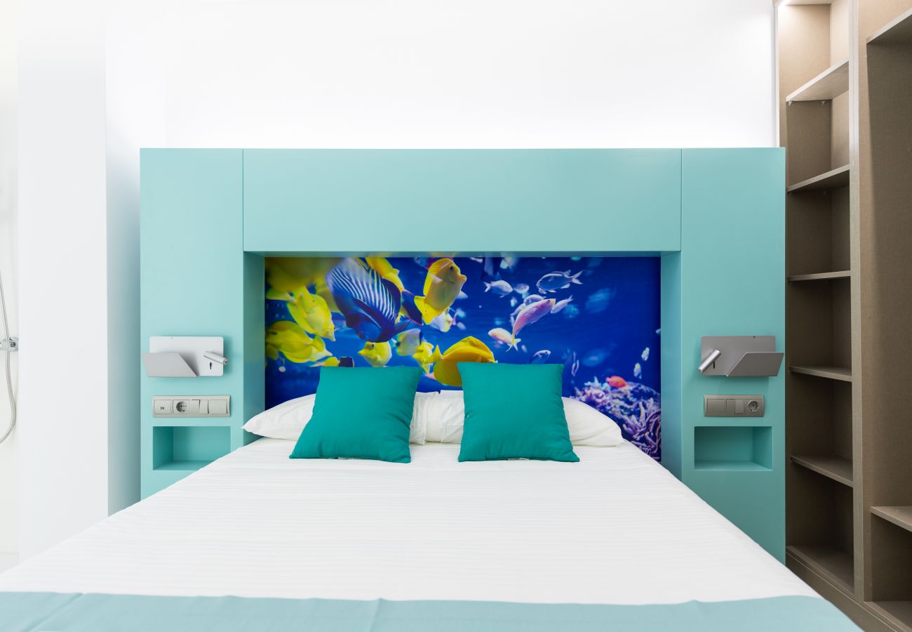 Spektakuläres, komplett renoviertes Schlafzimmer in Edison. Komplett renoviertes Schlafzimmer Edificio Edison Las Palmas.