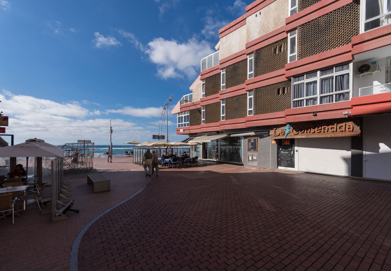 Ferienhaus in Las Palmas de Gran Canaria - Nice beach views with terrace By CanariasGetaway 