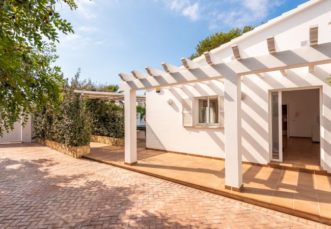 Villa in Cala´n Bosch - VILLA RAQUEL  Villa in Cala´n Bosch - VILLA RAQUEL