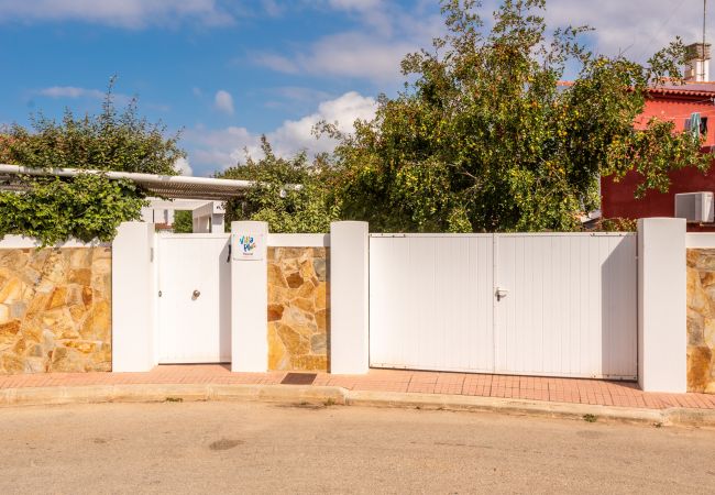 Villa in Cala´n Bosch - VILLA RAQUEL  Villa in Cala´n Bosch - VILLA RAQUEL