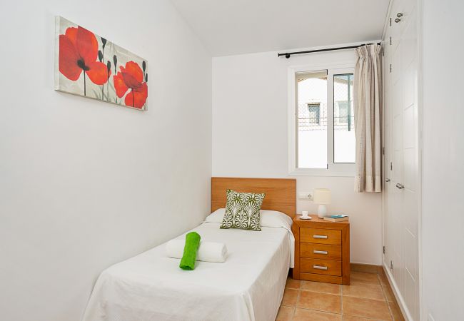 Villa in Cala´n Bosch - VILLA RAQUEL  Villa in Cala´n Bosch - VILLA RAQUEL