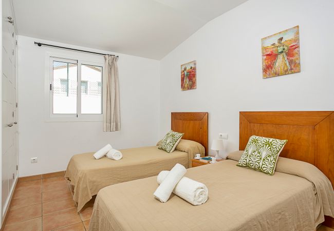 Villa in Cala´n Bosch - VILLA RAQUEL  Villa in Cala´n Bosch - VILLA RAQUEL