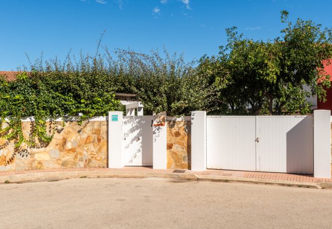 Villa in Cala´n Bosch - VILLA RAQUEL  Villa in Cala´n Bosch - VILLA RAQUEL