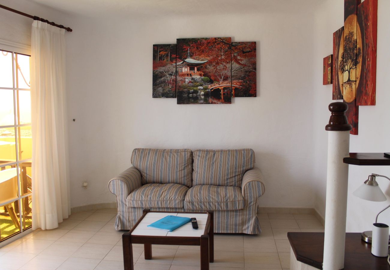 Ferienhaus in San Bartolomé de Tirajana - Altamar 52 with balcony&pool By CanariasGetaway 