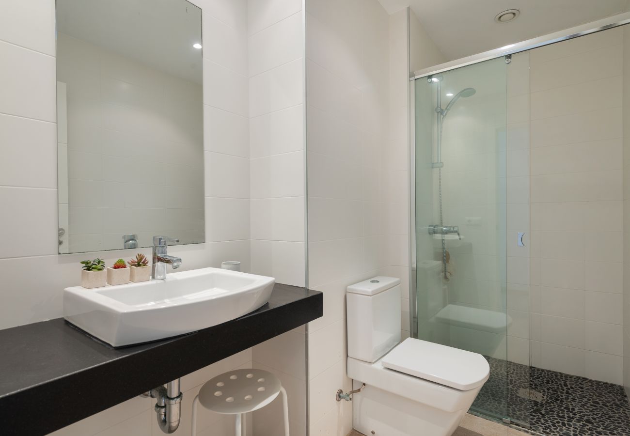 Ferienwohnung in Cala Sant Vicenç - Apartment Mirador Blue Garden F by BeBreeze