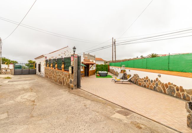 Ferienhaus in Moya - Mari House With Jacuzzi and BBQ by CanariasGetaway Ferienhaus in Moya - Mari House With Jacuzzi and BBQ by CanariasGetaway