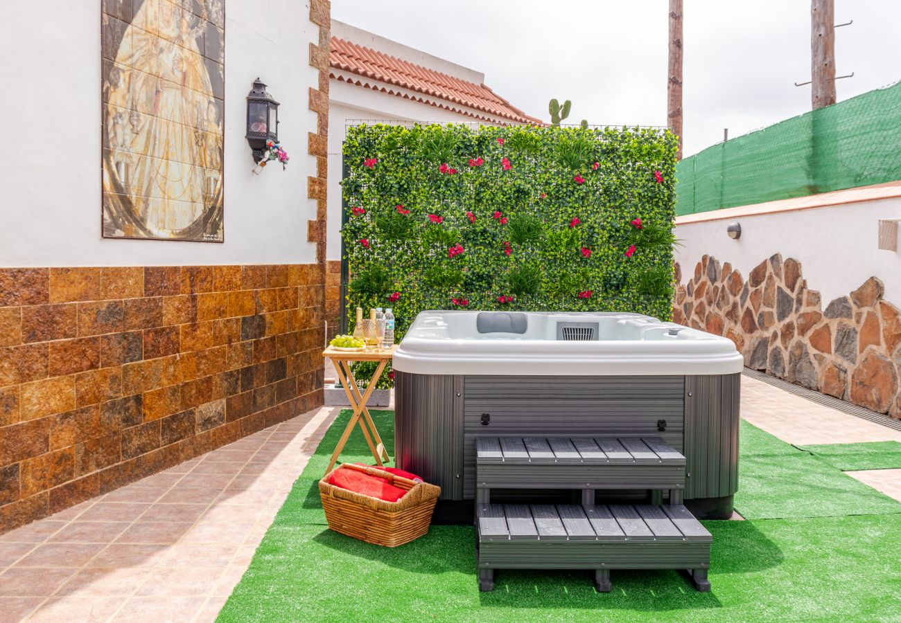 Ferienhaus in Moya - Mari House With Jacuzzi and BBQ by CanariasGetaway Ferienhaus in Moya - Mari House With Jacuzzi and BBQ by CanariasGetaway