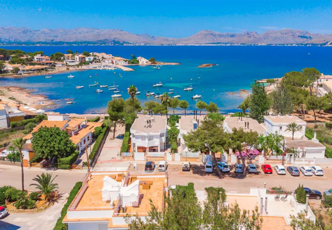 Villa in Alcudia - Villa Jazmin for 8 at the beach
