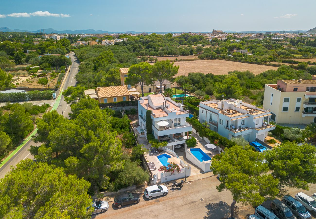 Villa in Alcudia - Villa Jazmin for 8 at the beach