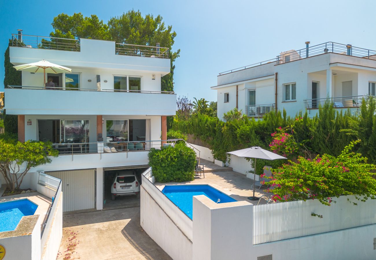 Villa in Alcudia - Villa Jazmin for 8 at the beach