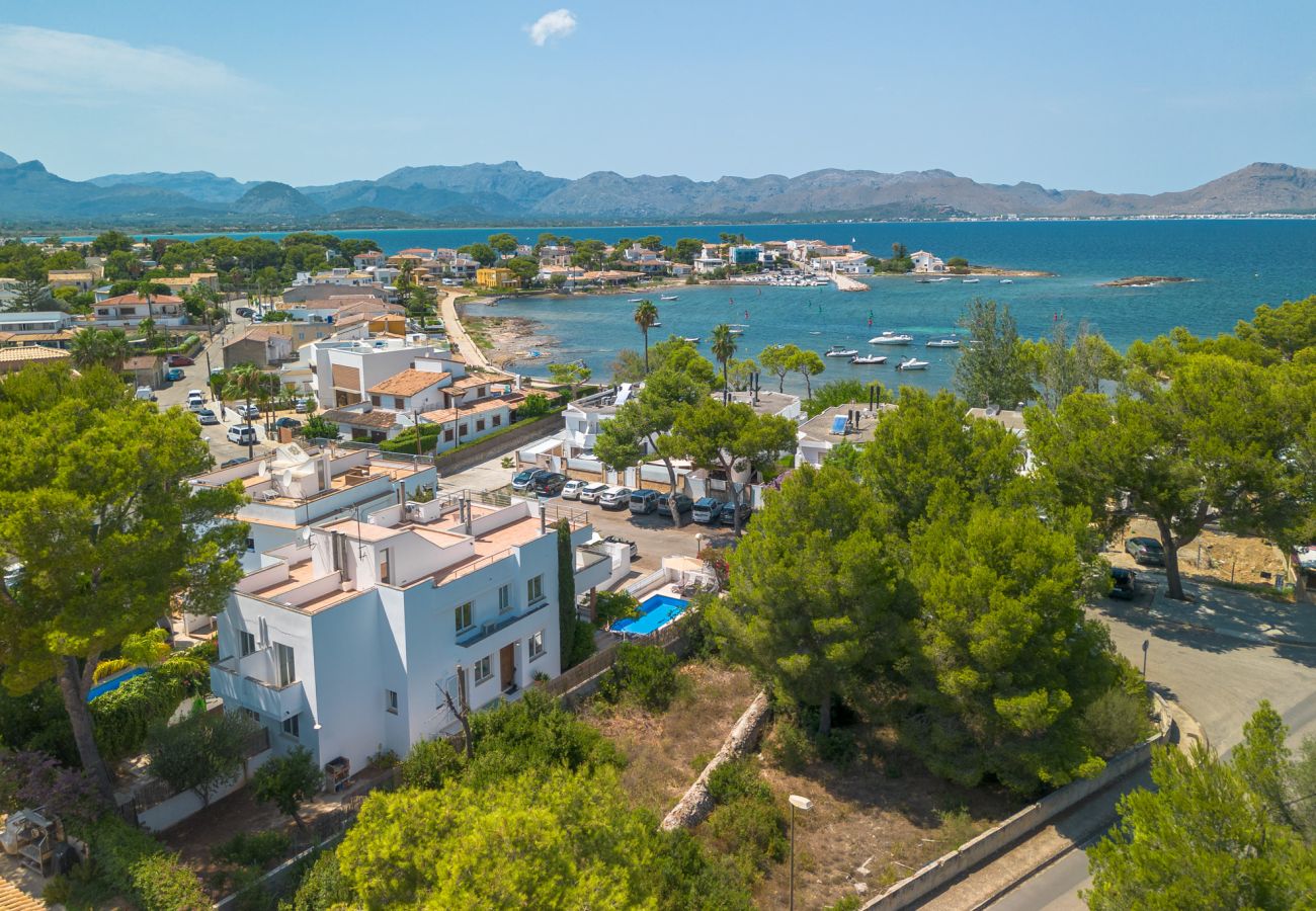 Villa in Alcudia - Villa Jazmin for 8 at the beach