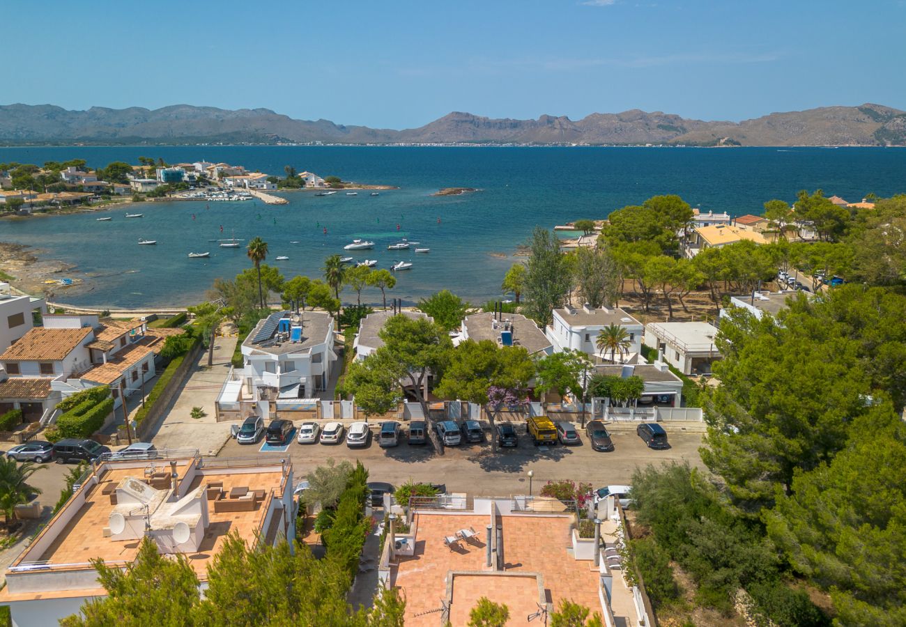 Villa in Alcudia - Villa Jazmin for 8 at the beach