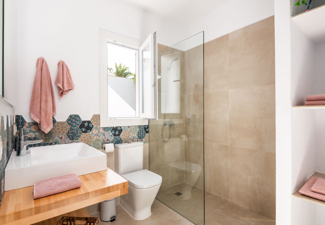 Villa in Cala´n Bosch - Rocas Villa in Cala´n Bosch - Rocas