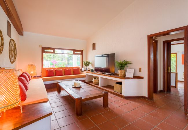 Chalet in San Bartolomé de Tirajana - Casa Gran Canaria – Privater beheizter Pool, Spielzimmer und Spielplatz Chalet in San Bartolomé de Tirajana - Casa Gran Canaria – Privater beheizter Pool, Spielzimmer und Spielplatz