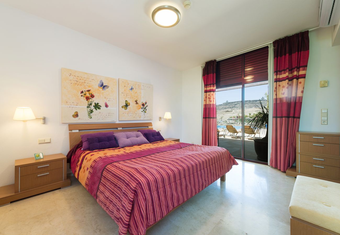 Chalet in Mogán - Private heated pool in quiet surroundings and sea views at the golf course