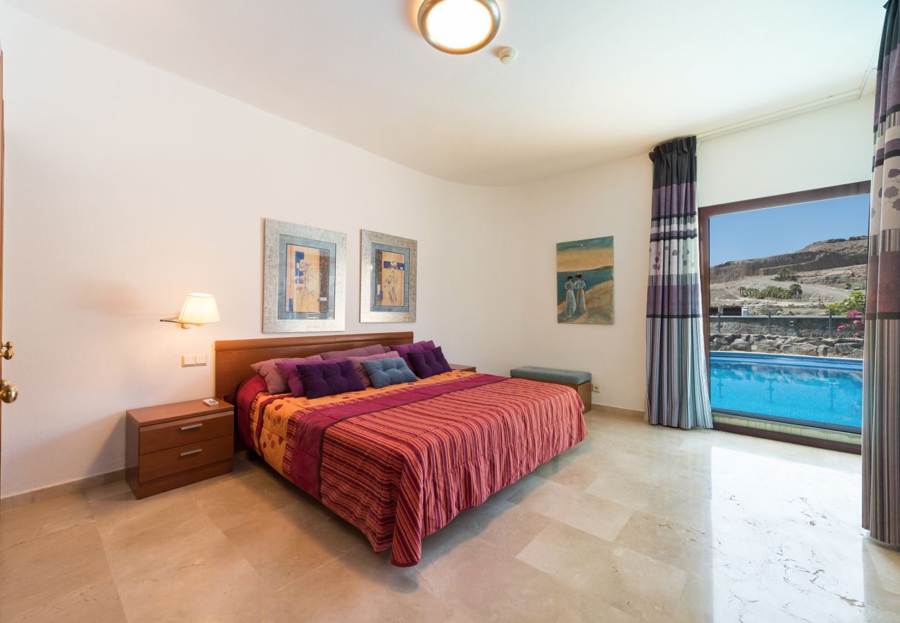 Chalet in Mogán - Private heated pool in quiet surroundings and sea views at the golf course