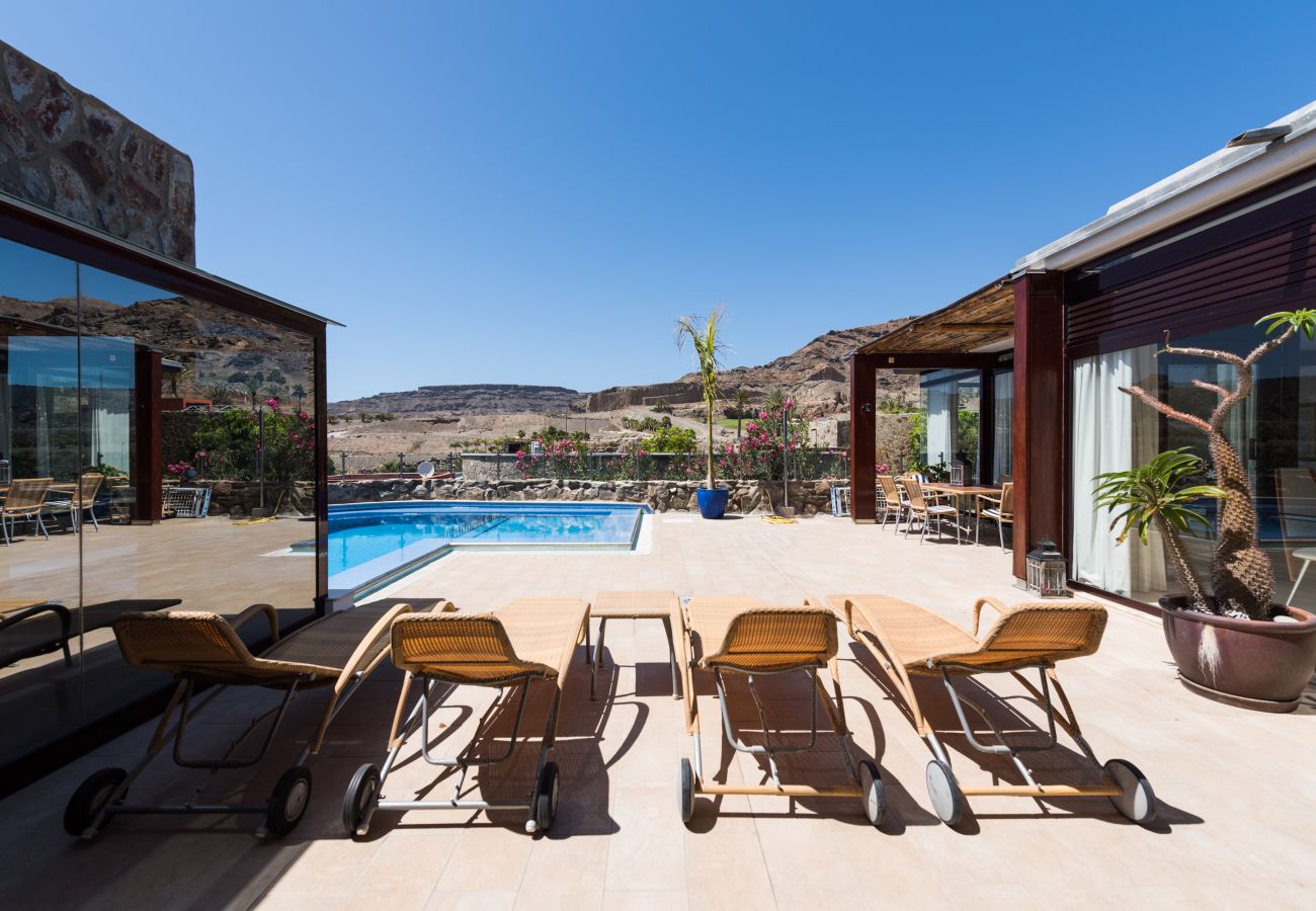 Chalet in Mogán - Private heated pool in quiet surroundings and sea views at the golf course
