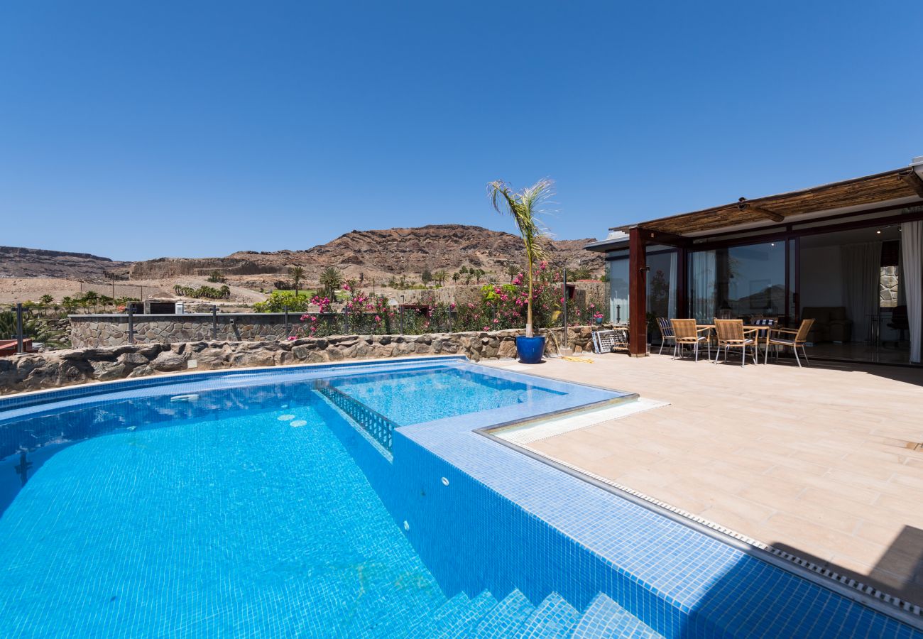 Chalet in Mogán - Private heated pool in quiet surroundings and sea views at the golf course