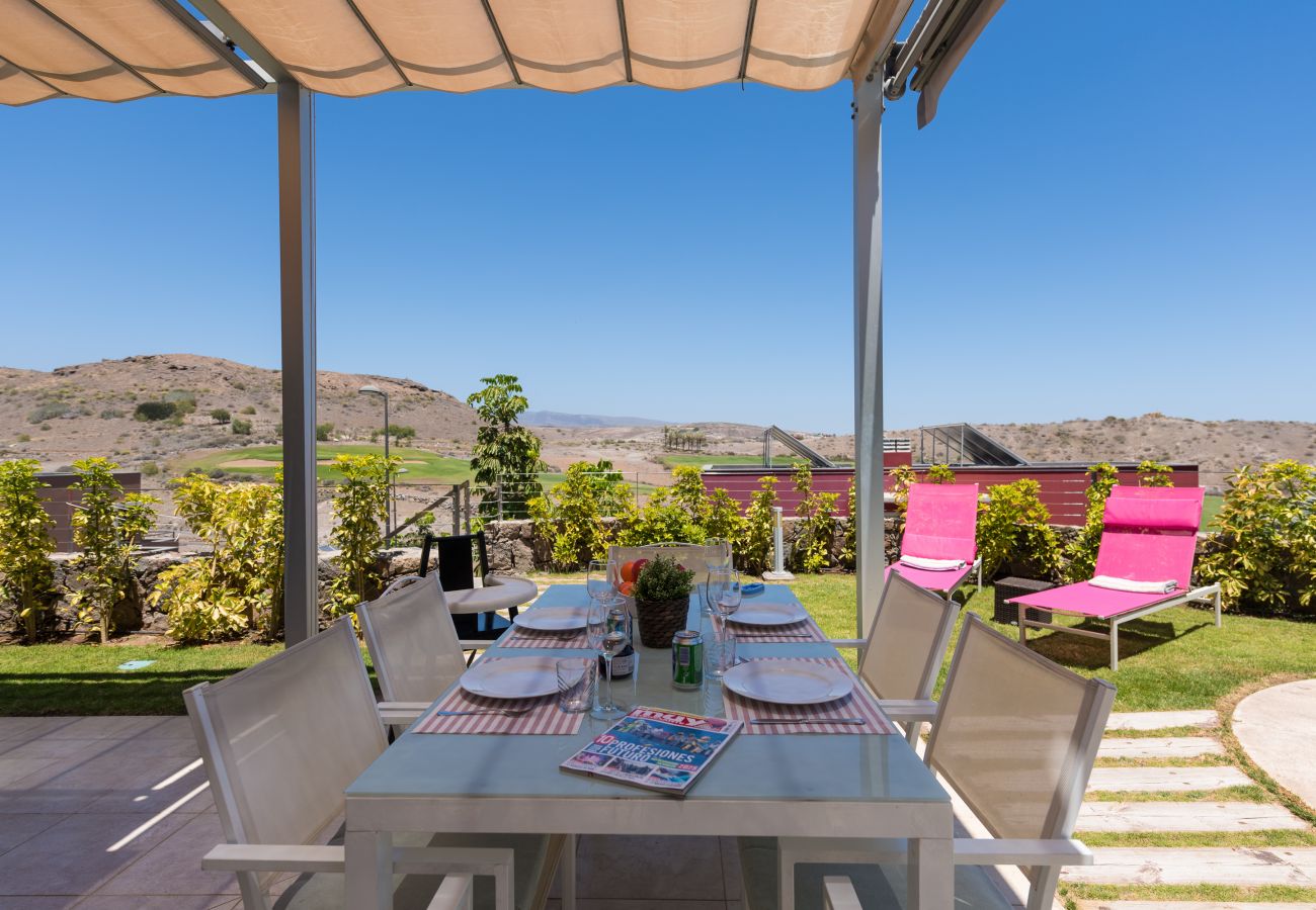 villa mit terrasse und pool in el salobre golf gran canaria villa mit terrasse und pool in el salobre golf gran canaria