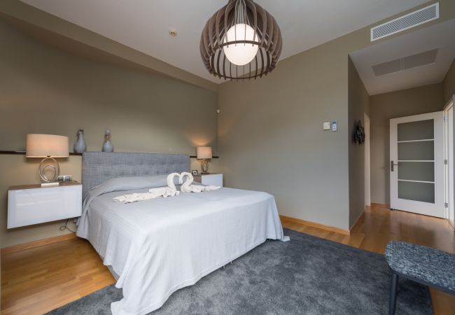 Ferienhaus in Mogán - Incredible 5 suite bedrooms Villa with private pool and views of the golf course and the sea Ferienhaus in Mogán - Incredible 5 suite bedrooms Villa with private pool and views of the golf course and the sea