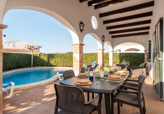 Villa in Cap d´Artruix - Fucsia Villa Menorca Villa in Cap d´Artruix - Fucsia Villa Menorca
