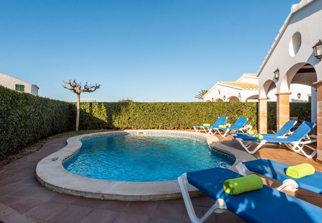 Villa in Cap d´Artruix - Fucsia Villa Menorca Villa in Cap d´Artruix - Fucsia Villa Menorca