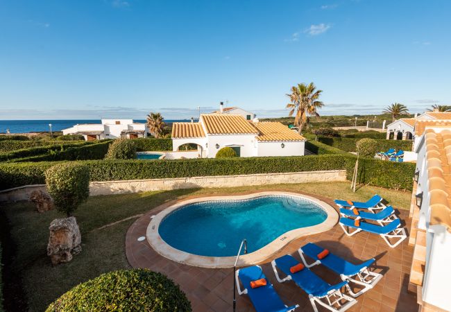 Villa in Cap d´Artruix - Fucsia Villa Menorca Villa in Cap d´Artruix - Fucsia Villa Menorca