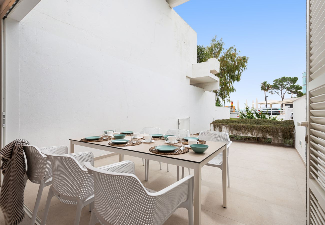 Ferienwohnung in Alcudia - Apartment Oiza Garden NEW at the beach (Bahía Blanca) by BeBreeze