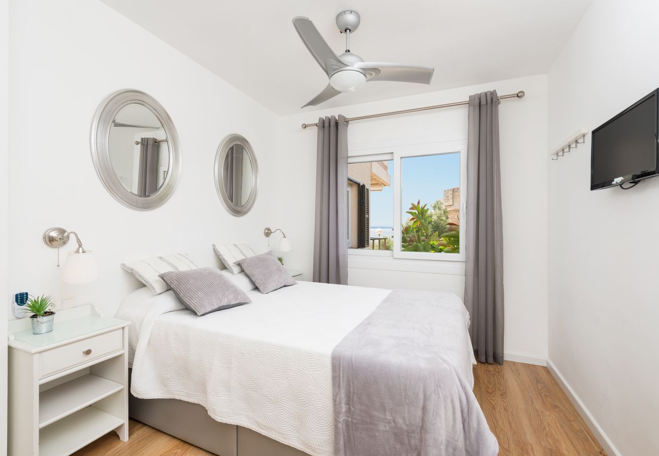 Апартаменты на Алькудия / Alcudia - Alcanada Torre Mayor with Sea Views - Long Stay 