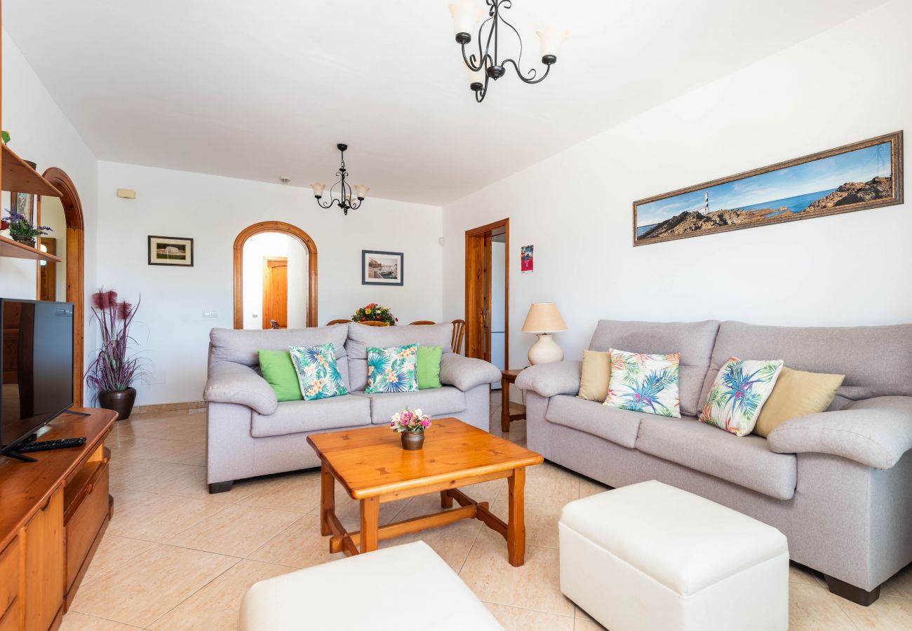 Villa in Cala Blanca - Perfect 4 bedroooms Villa in Cala Blanca  Villa in Cala Blanca - Perfect 4 bedroooms Villa in Cala Blanca