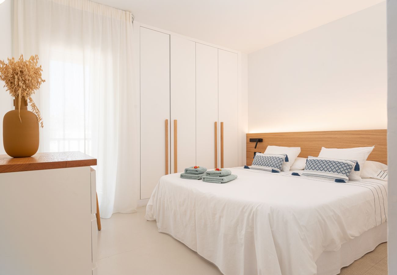 Apartment in Port d´Alcudia - Blue View, New designer apartment in front of Alcudia Beach, WIFI, AA, Netflix, ... by BeBreeze