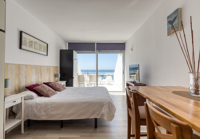 Studio in Las Palmas de Gran Canaria - Great terrace sea views By CanariasGetaway  Studio in Las Palmas de Gran Canaria - Great terrace sea views By CanariasGetaway