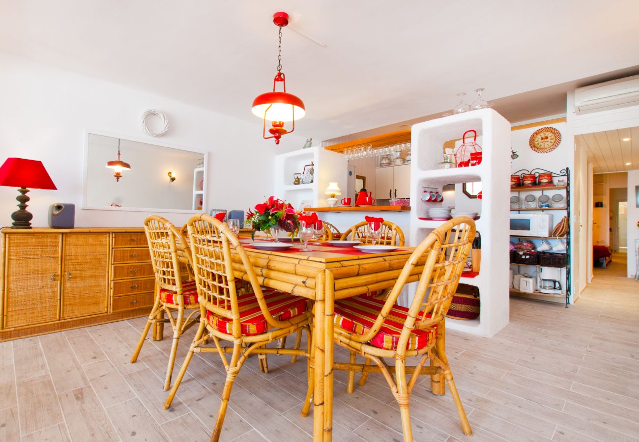 Apartment in Alcudia - Apartment Oiza Sand Castle 24 by BeBreeze