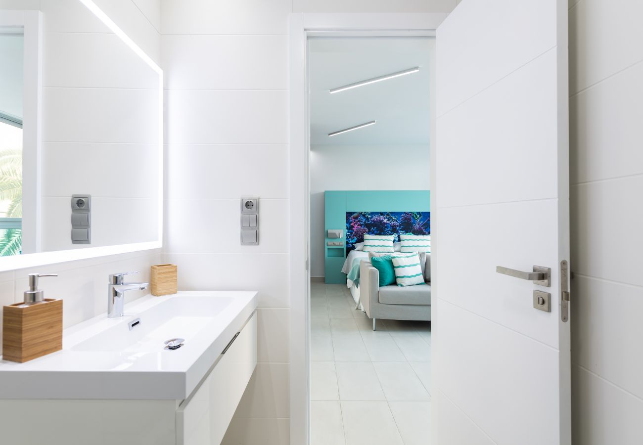 Apartment in Las Palmas de Gran Canaria - Edison Building 102 By CanariasGetaway Apartment in Las Palmas de Gran Canaria - Edison Building 102 By CanariasGetaway