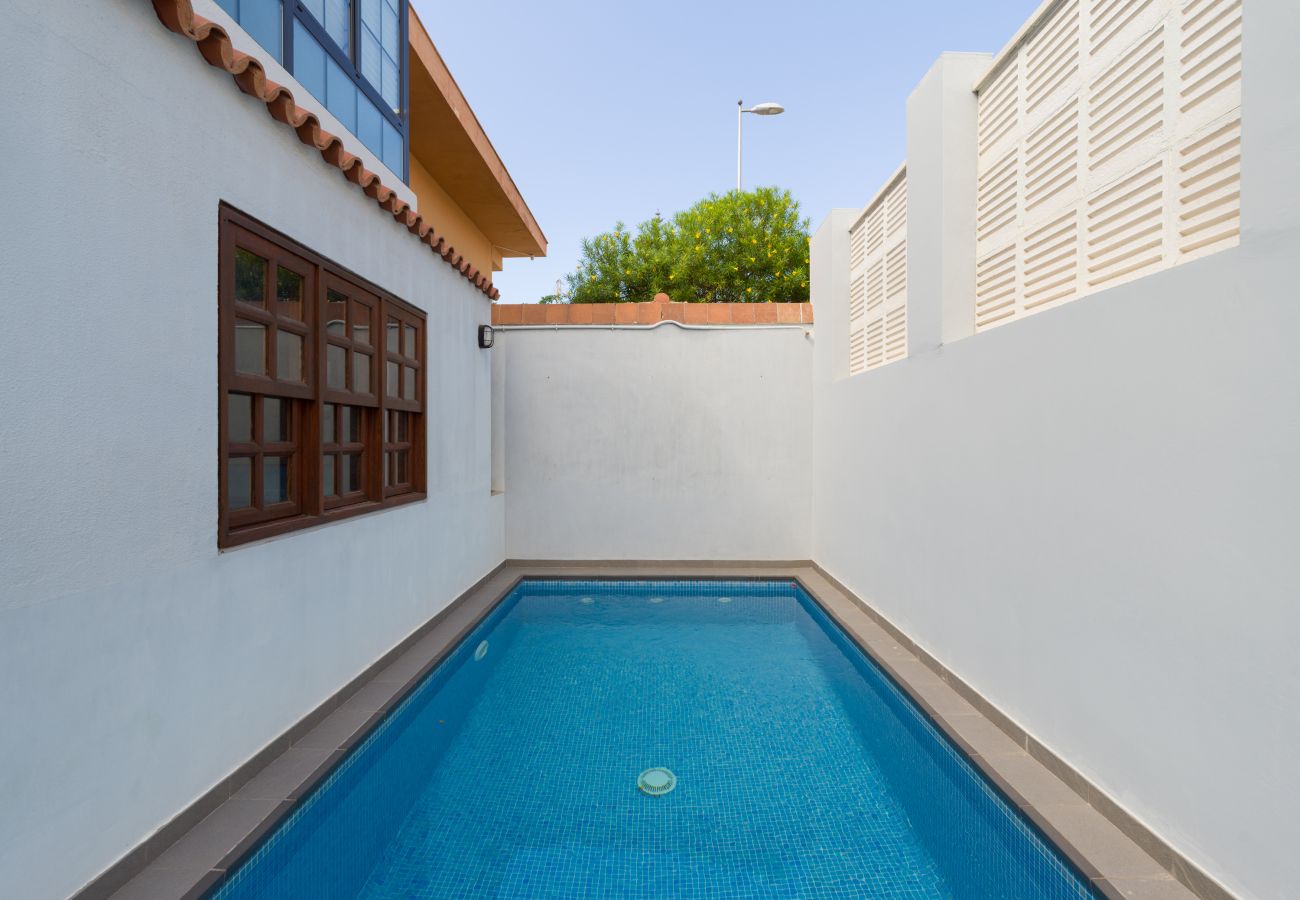 House in Maspalomas - Great house with Pool S.Agustín By CanariasGetaway  House in Maspalomas - Great house with Pool S.Agustín By CanariasGetaway