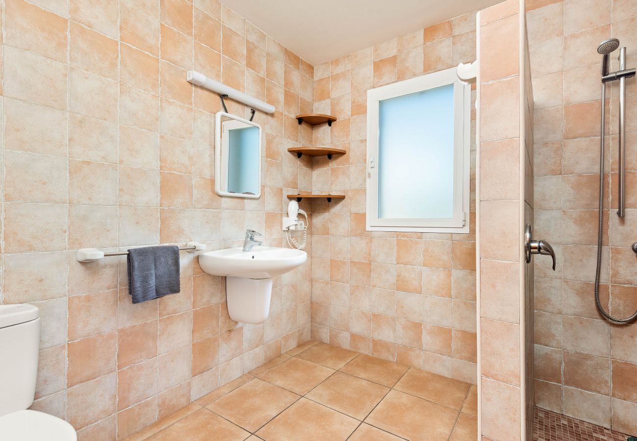 Villa in Cala Blanca - VILLA BINISARET 1 Villa in Cala Blanca - VILLA BINISARET 1