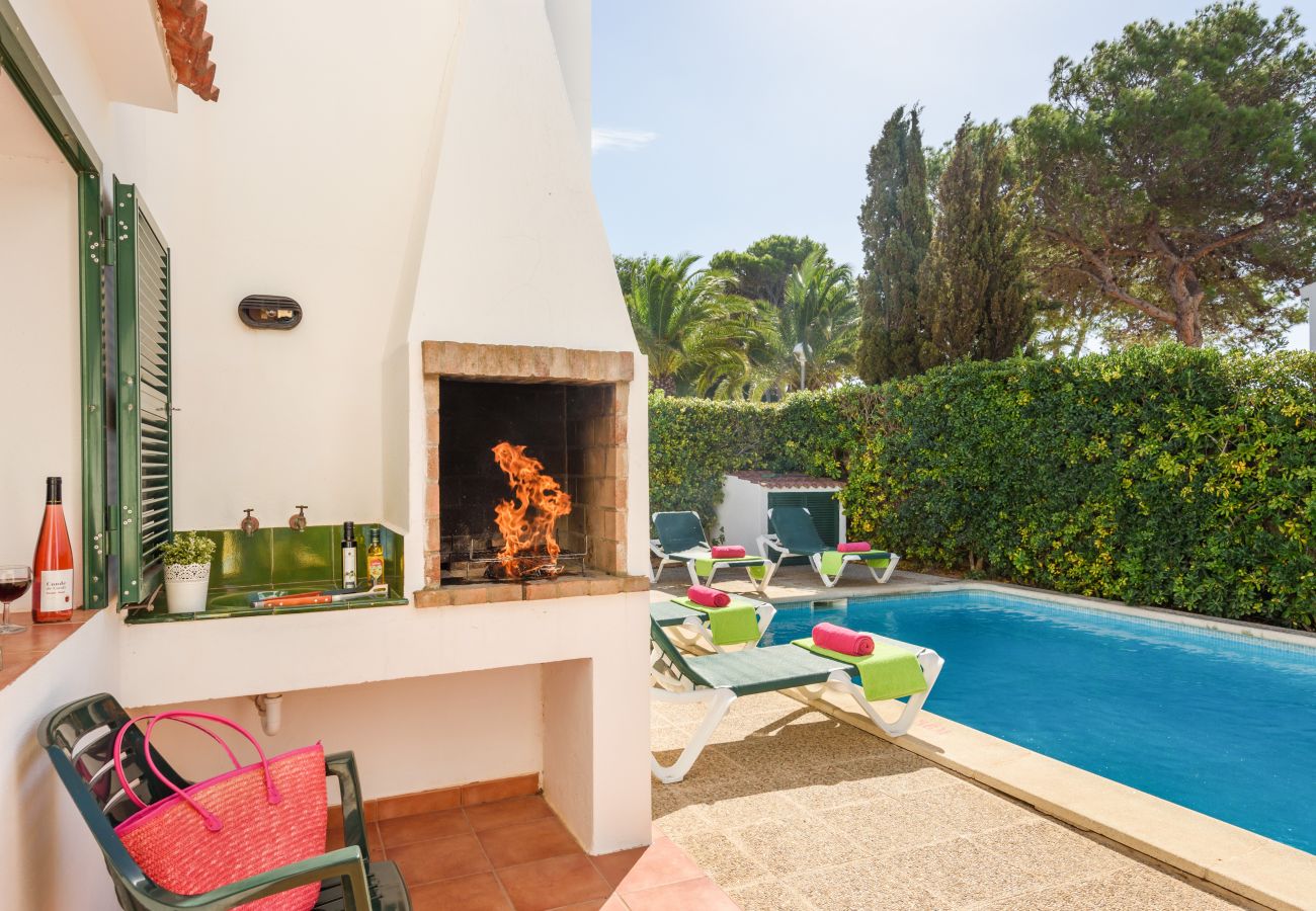 Villa in Cala´n Blanes - Menorca Juanita Pool and barbecue of Villa Juanita