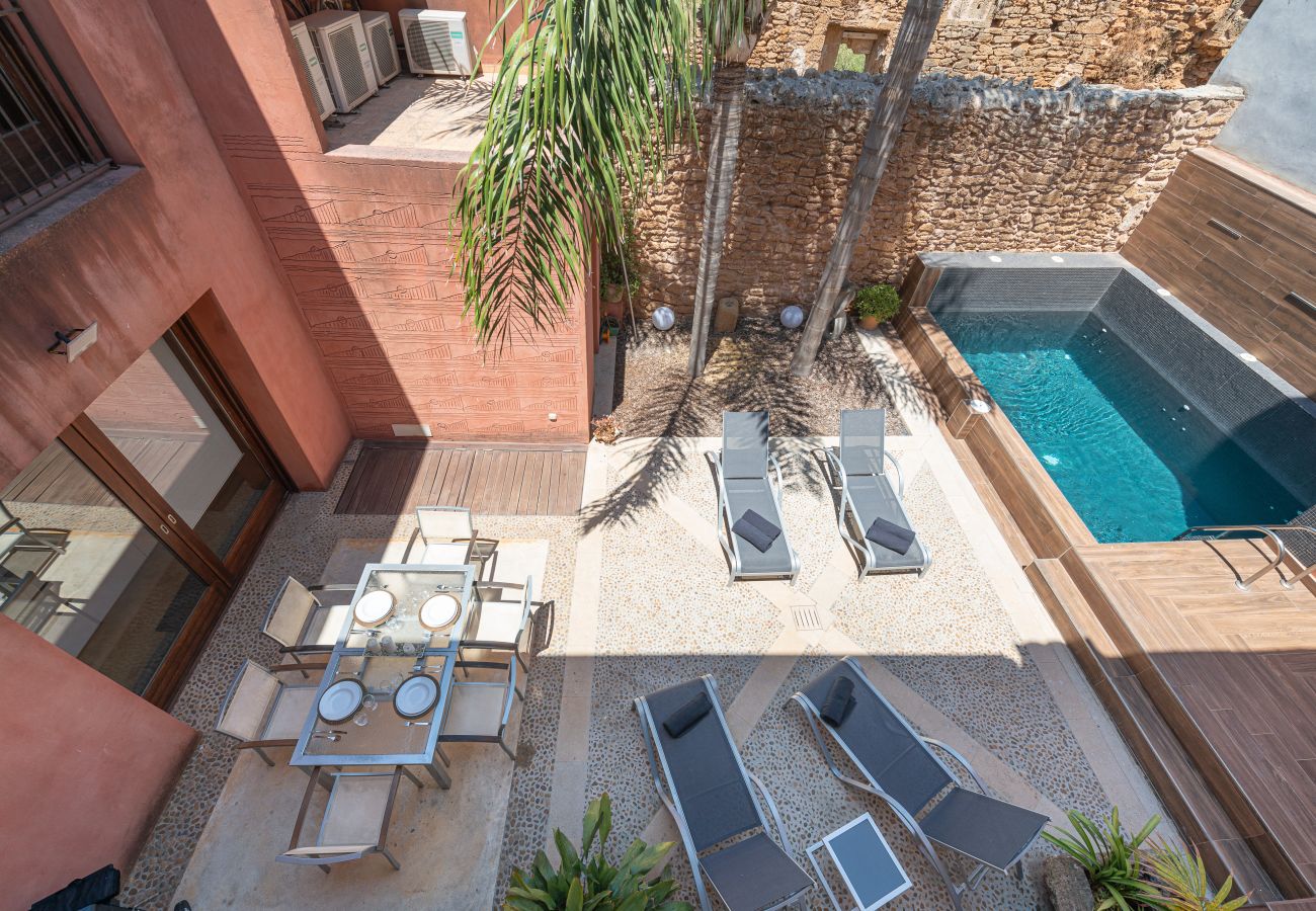 House in Alcudia - Casa Murallas de Alcudia by BeBreeze