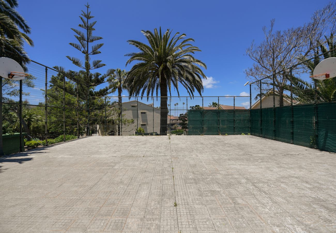 House in Santa Brígida - House with cozy garden BBQ 
