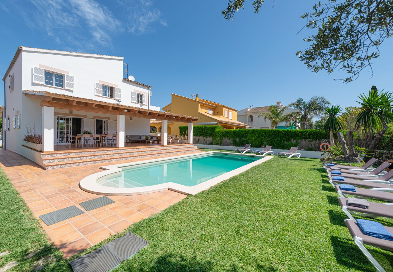 Villa in Alcudia - Joana Barcares