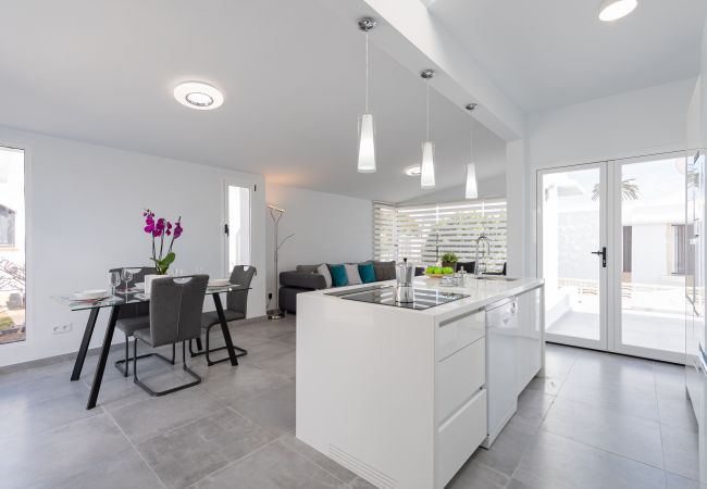 Bungalow in San Bartolomé de Tirajana -  Stunning Bungalow Dragón Club II  Gran Canaria Stays - Holiday Rentals Bungalow in San Bartolomé de Tirajana -  Stunning Bungalow Dragón Club II  Gran Canaria Stays - Holiday Rentals