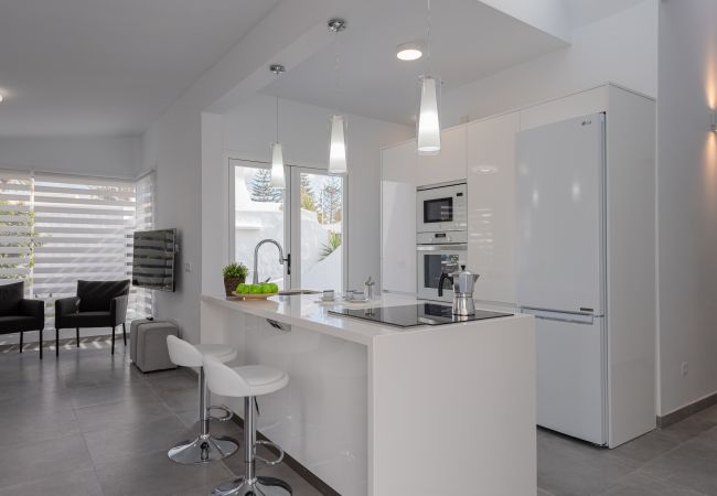 Bungalow in San Bartolomé de Tirajana -  Stunning Bungalow Dragón Club II  Gran Canaria Stays - Holiday Rentals Bungalow in San Bartolomé de Tirajana -  Stunning Bungalow Dragón Club II  Gran Canaria Stays - Holiday Rentals