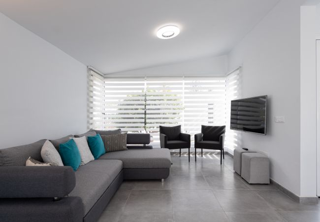 Bungalow in San Bartolomé de Tirajana -  Stunning Bungalow Dragón Club II  Gran Canaria Stays - Holiday Rentals Bungalow in San Bartolomé de Tirajana -  Stunning Bungalow Dragón Club II  Gran Canaria Stays - Holiday Rentals