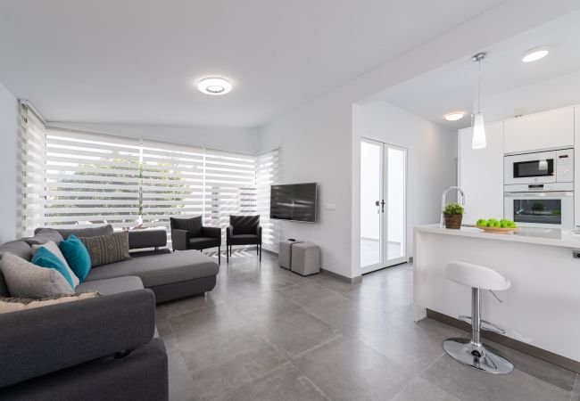 Bungalow in San Bartolomé de Tirajana -  Stunning Bungalow Dragón Club II  Gran Canaria Stays - Holiday Rentals Bungalow in San Bartolomé de Tirajana -  Stunning Bungalow Dragón Club II  Gran Canaria Stays - Holiday Rentals