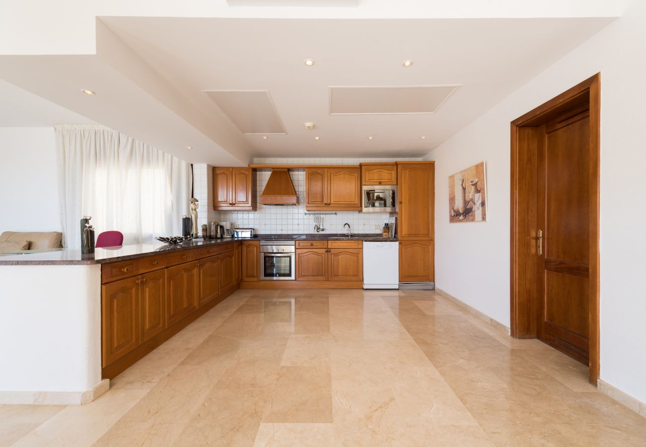 Chalet in Mogán - Private heated pool in quiet surroundings and sea views at the golf course Chalet in Mogán - Private heated pool in quiet surroundings and sea views at the golf course