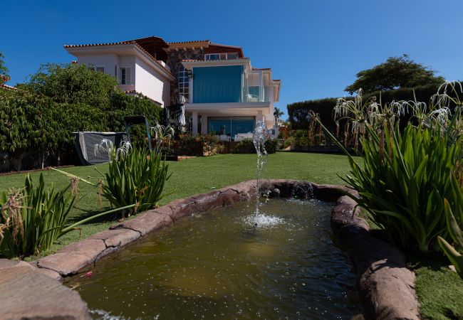 House in Maspalomas - Pool, jacuzzi, games and steps from the beach House in Maspalomas - Pool, jacuzzi, games and steps from the beach