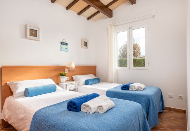 Villa in Cap d´Artruix - villa Lirio  Villa in Cap d´Artruix - villa Lirio