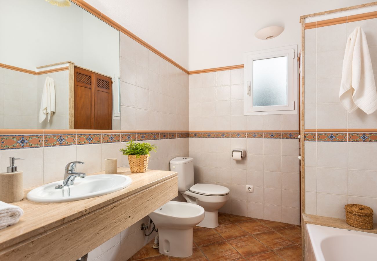 Villa in Cap d´Artruix - villa Lirio  Villa in Cap d´Artruix - villa Lirio