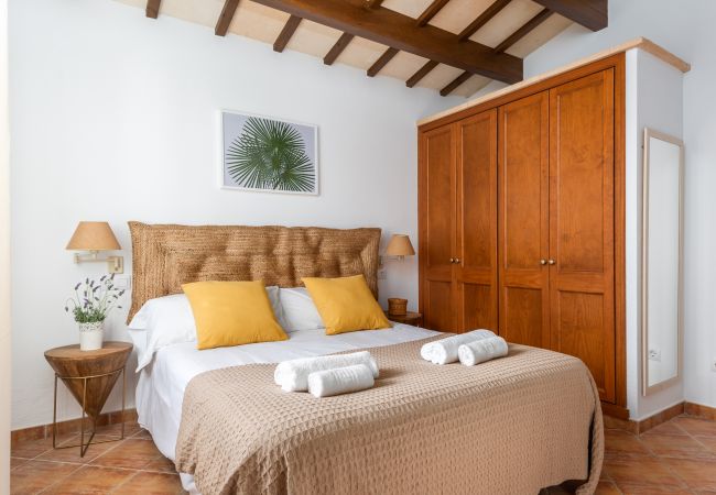 Villa in Cap d´Artruix - Fucsia Villa Menorca Villa in Cap d´Artruix - Fucsia Villa Menorca