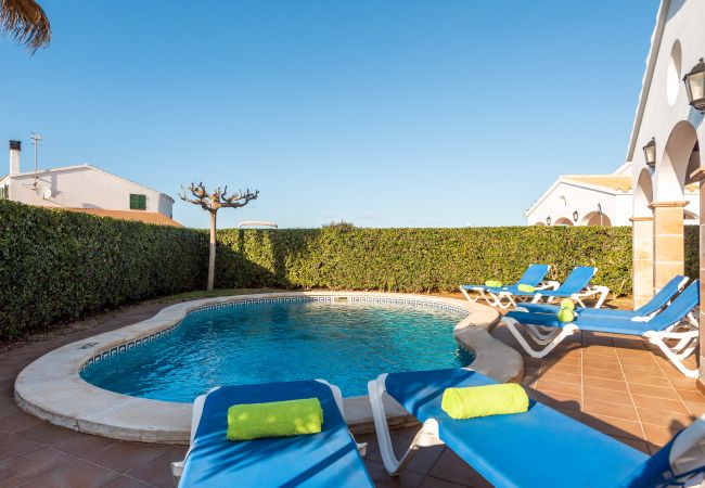 Villa in Cap d´Artruix - Fucsia Villa Menorca Villa in Cap d´Artruix - Fucsia Villa Menorca